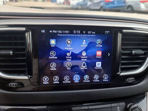 2017 Chrysler Pacifica Touring-L Plus