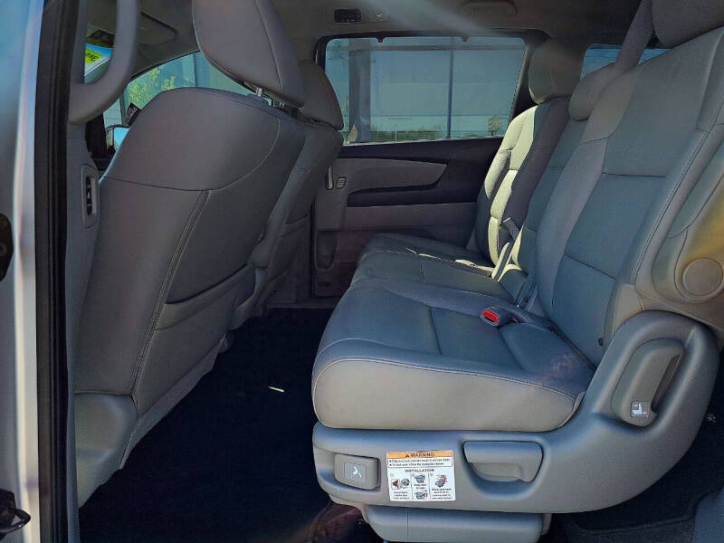 2012 Honda Odyssey EX-L photo 9