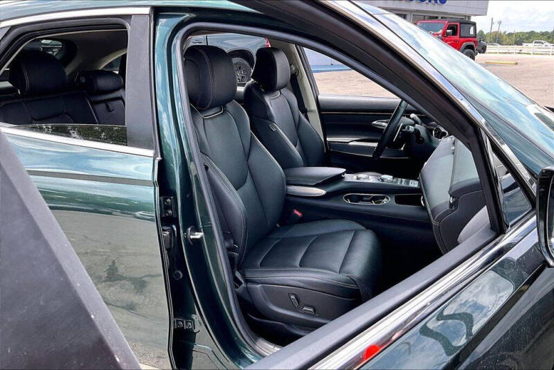 2022 Genesis GV70 2.5T Standard