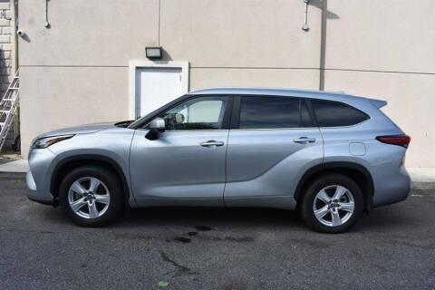 2025 Toyota Highlander LE