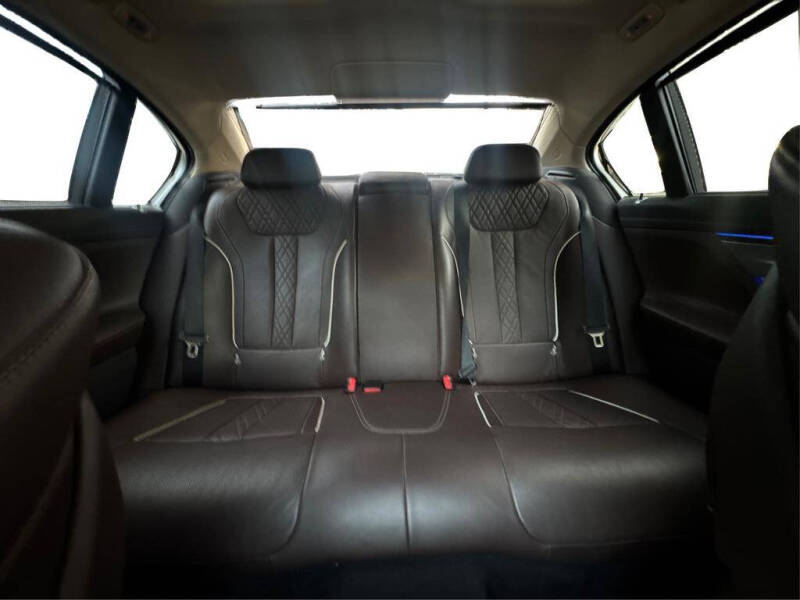 2016 BMW 7 Series 740i