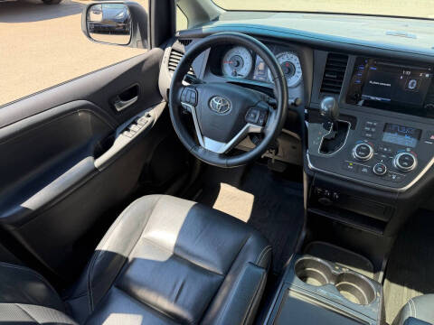 2017 Toyota Sienna