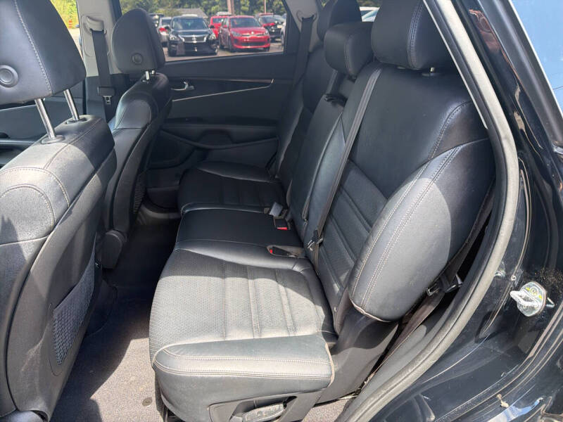 2020 Kia Sorento EX V6