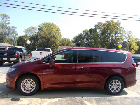 2021 Chrysler Voyager LX