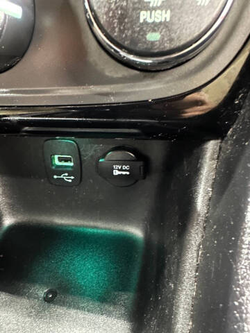 2013 Chrysler 200 Limited