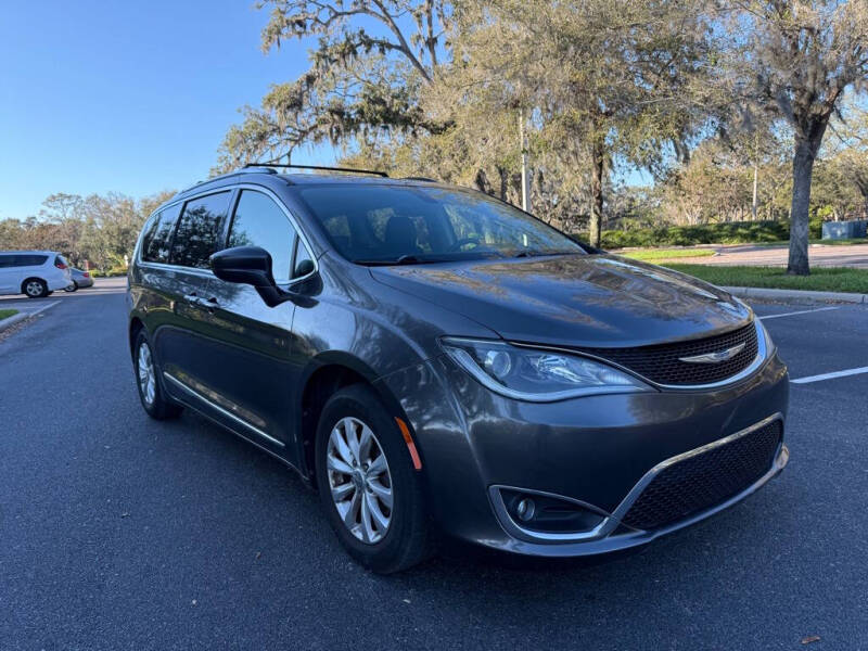 2018 Chrysler Pacifica Touring L