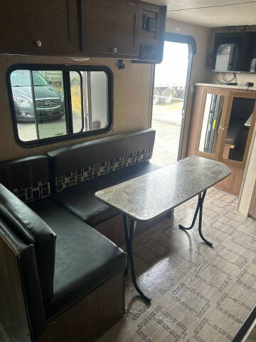 2017 Coleman Lantern