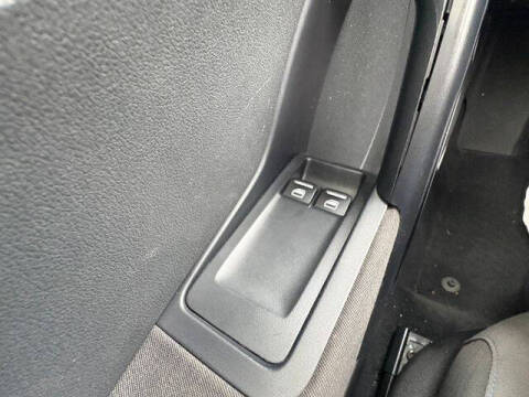 2013 Volkswagen Beetle Turbo PZEV Fender Edition