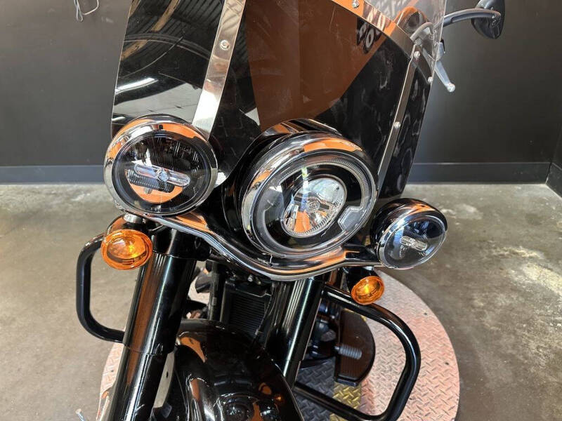 2018 Harley-Davidson FLHC - Softail Heritage