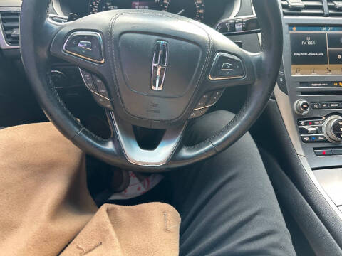 2017 Lincoln MKZ Premiere