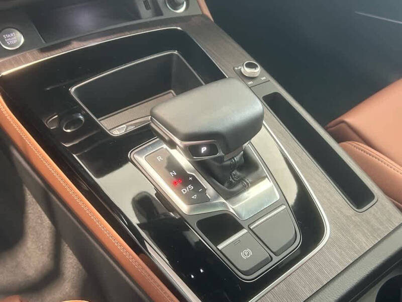 2025 Audi Q5 quattro S line Prem Plus 45 TFSI