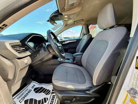 2020 Ford Escape SE