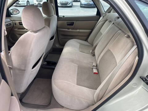 2006 Ford Taurus SEL