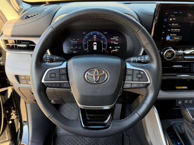 2023 Toyota Highlander Limited