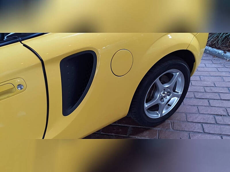 2001 Toyota MR2 Spyder