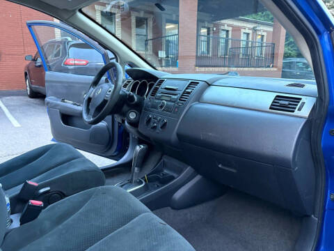 2011 Nissan Versa 1.8 S