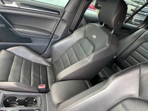 2016 Volkswagen Golf R