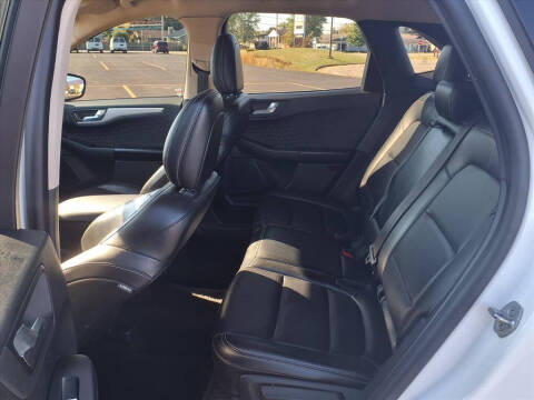 2020 Ford Escape SEL