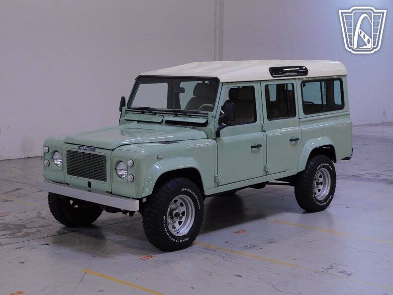 1987 Land Rover Defender