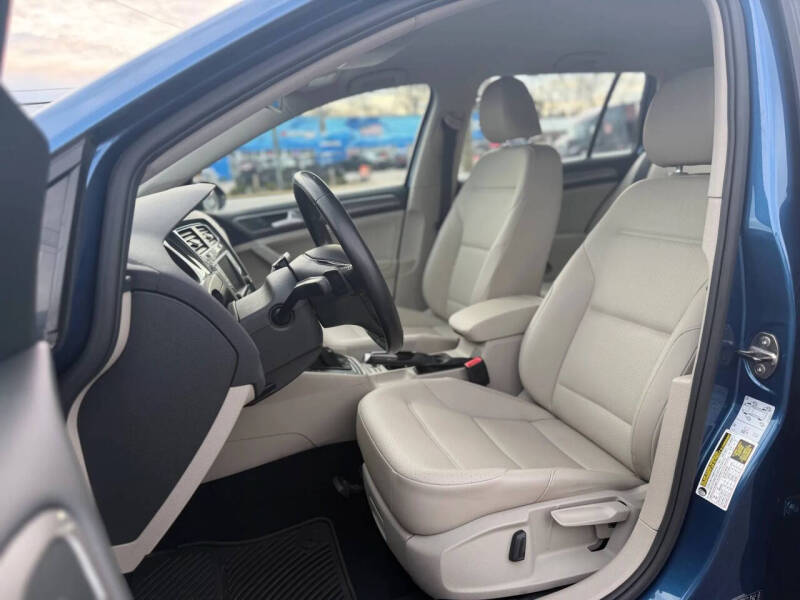 2017 Volkswagen Golf Alltrack