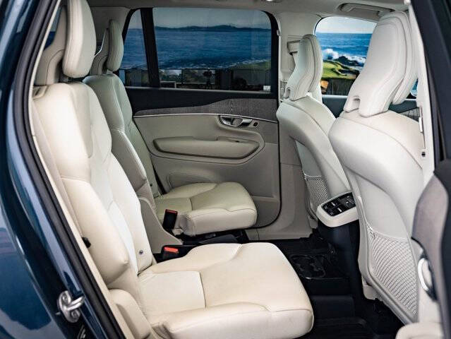 2023 Volvo XC90 B6 Plus Bright Theme 6P