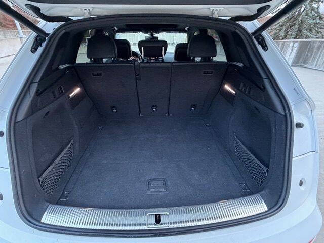 2019 Audi SQ5 3.0T quattro Premium Plus