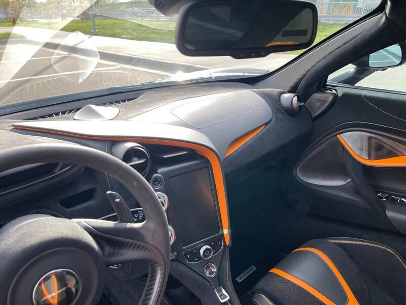 2018 McLaren 720S