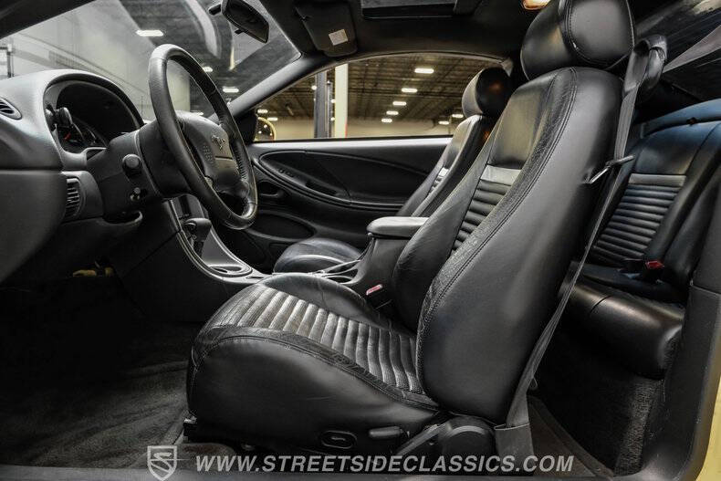 2003 Ford Mustang Mach 1 Premium