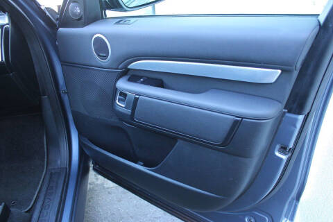 2020 Land Rover Discovery Landmark Edition