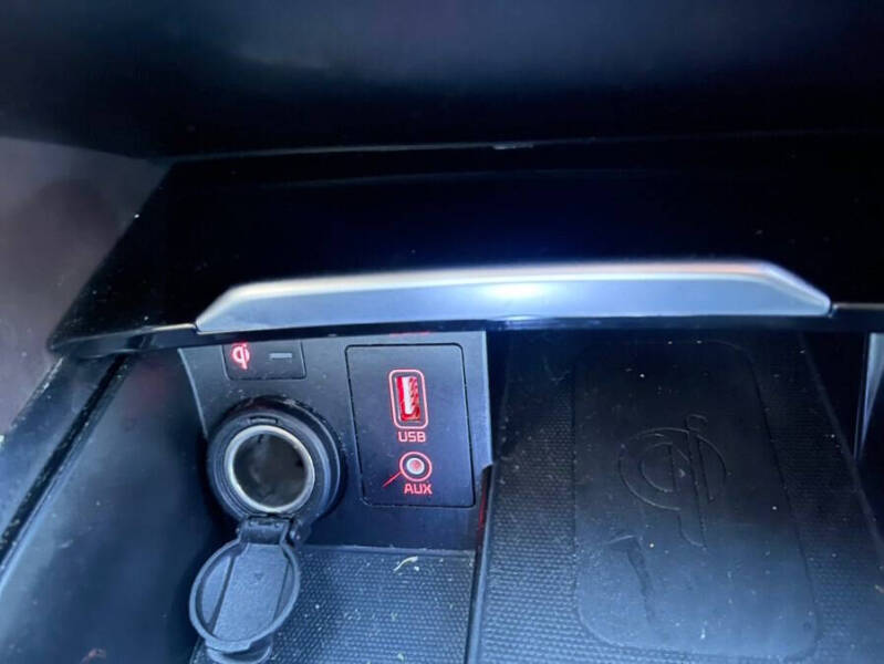 2017 Kia Cadenza Premium