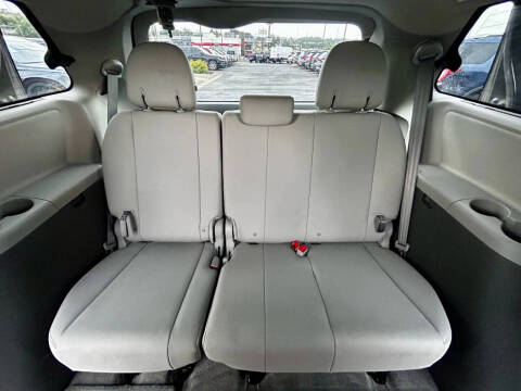 2016 Toyota Sienna
