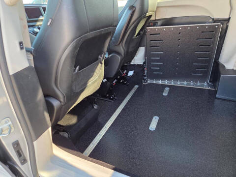 2020 Chrysler Pacifica Touring L