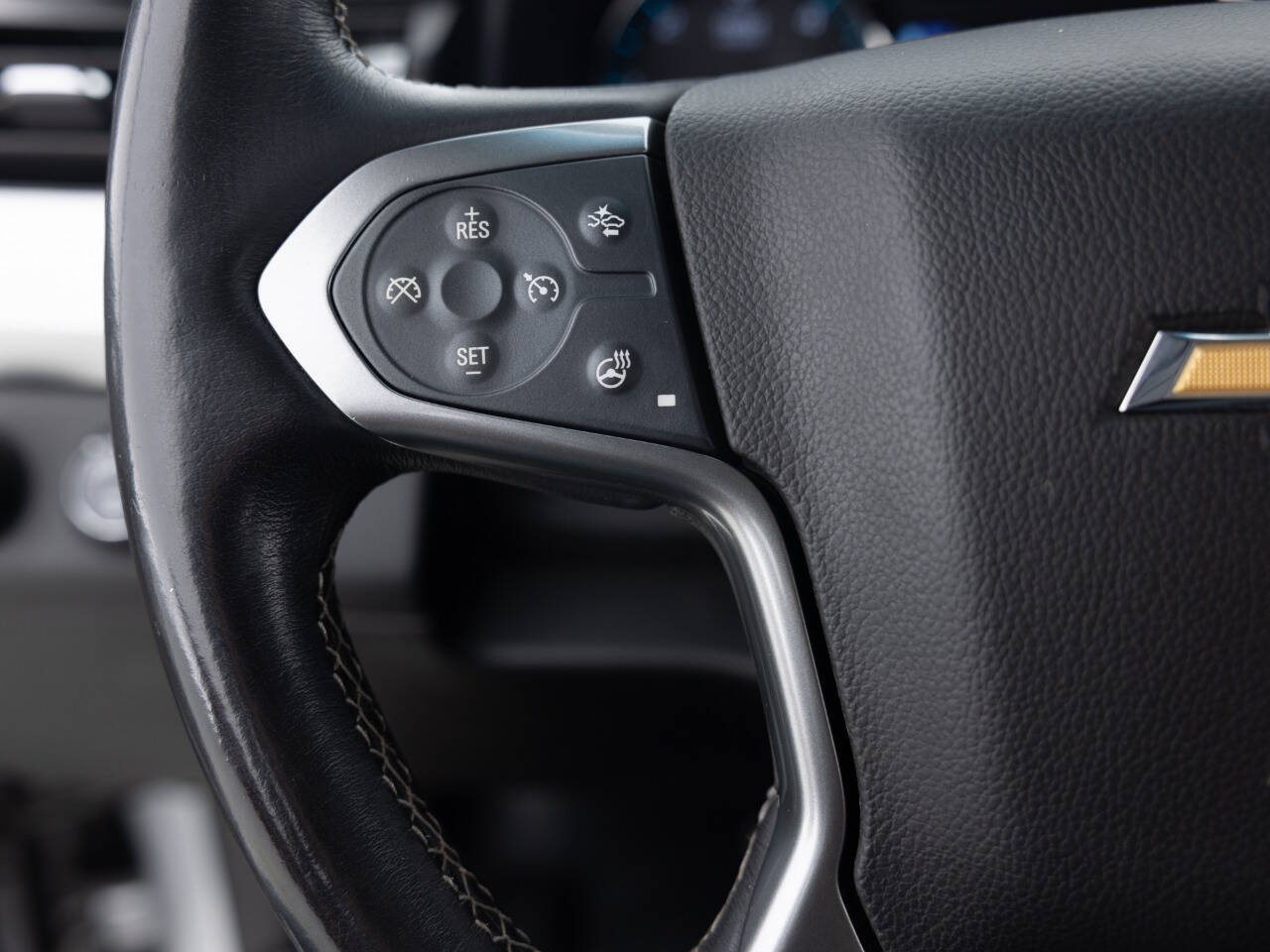 Used Car 2017 Chevrolet Suburban  Premier 4x4 4dr Suv For Sale Under $30,000 In Coal City, Illinois