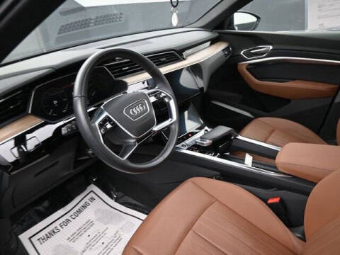 2024 Audi Q8 e-tron quattro Premium Plus