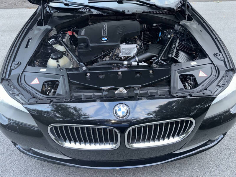 2012 BMW 5 Series 528i xDrive