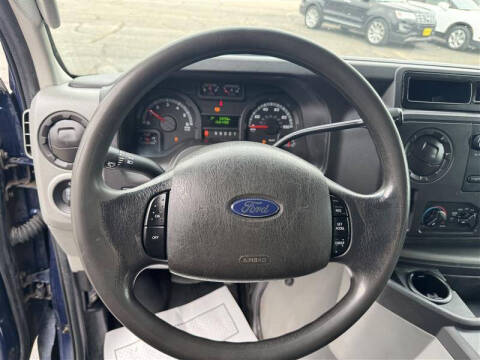 2011 Ford E-Series E-350 SD