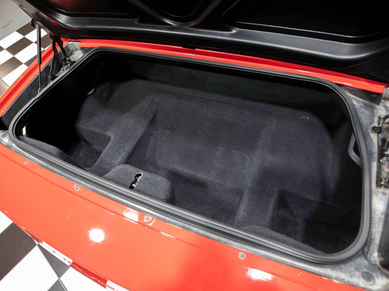 2004 Chevrolet Corvette 35