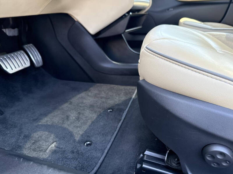 2012 Tesla Model S Performance