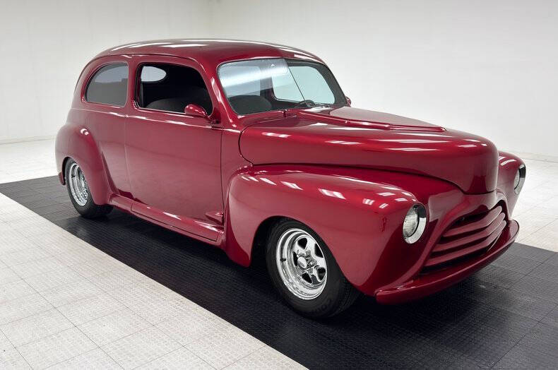 1946 Ford Deluxe
