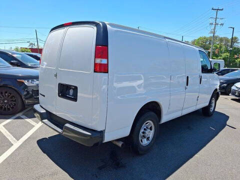 2021 Chevrolet Express 2500