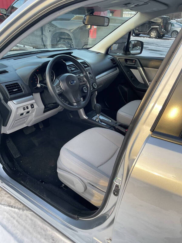 2015 Subaru Forester 2.5i