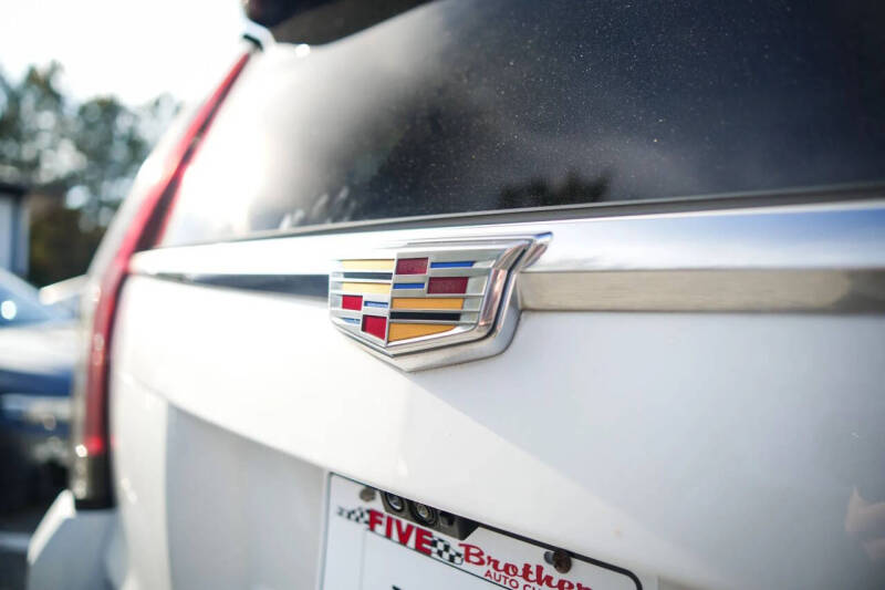 2018 Cadillac Escalade Luxury