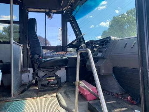 2008 Freightliner B2 Chassis