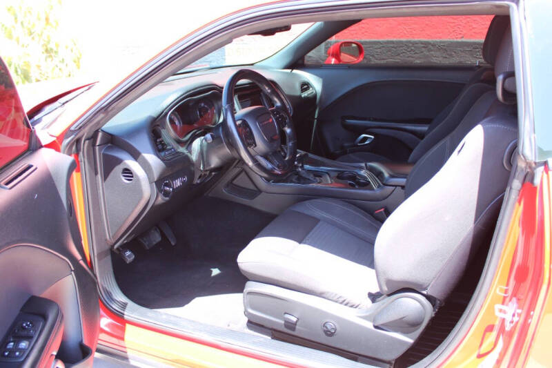 2019 Dodge Challenger SXT
