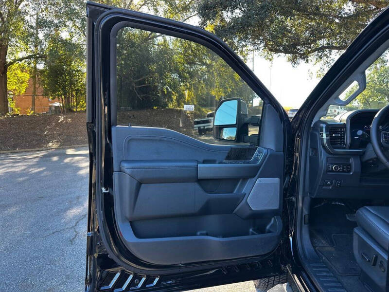 2025 Ford F-350 Super Duty Lariat