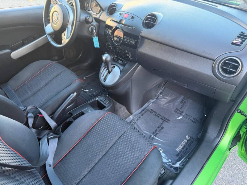 2013 Mazda MAZDA2 Touring