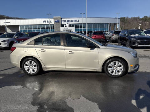 2013 Chevrolet Cruze LS Auto