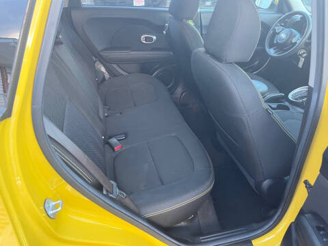 2014 Kia Soul +