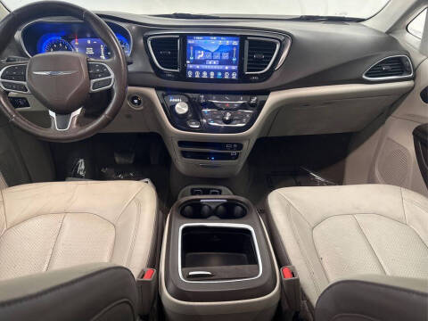2018 Chrysler Pacifica Touring L Plus