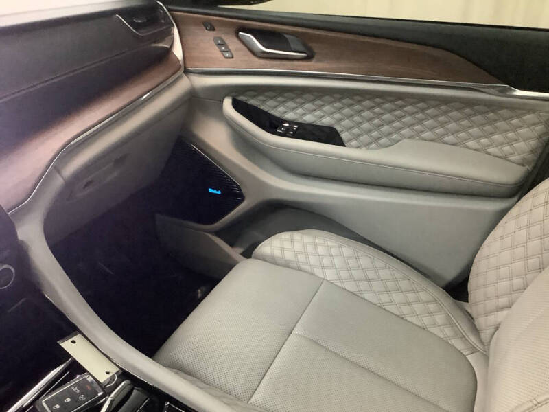 2022 Jeep Grand Cherokee